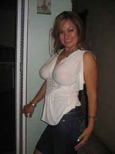 a milf living in Long Beach, Mississippi